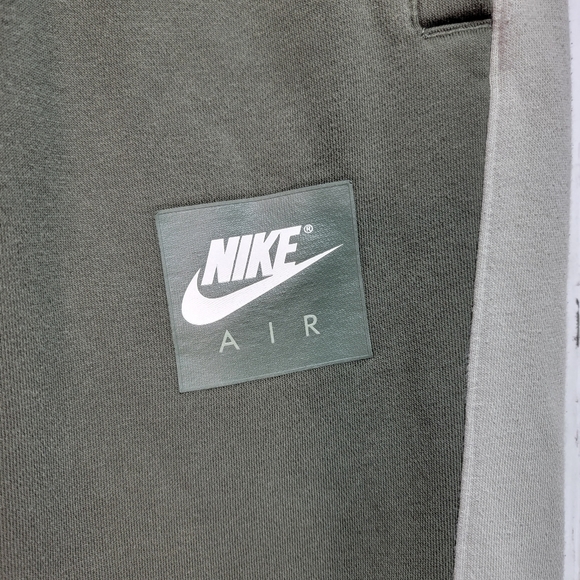 Nike Men's "Nike Air" Sweatpants Two-Tone Green Size Large Style #AT5259-355. - Picture 3 of 10